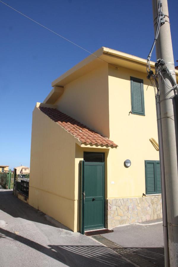 La Casa Gialla Trabia Exterior photo